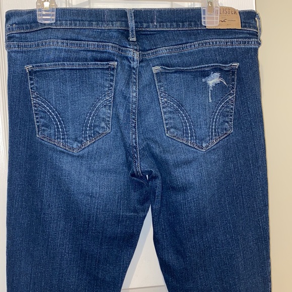 HOLLISTER - Picture 8 of 11